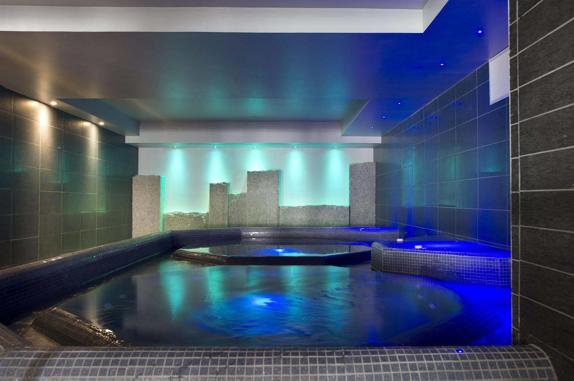 Cgh Residences & Spas Le Cristal De L'Alpe Alpe d'Huez Kültér fotó